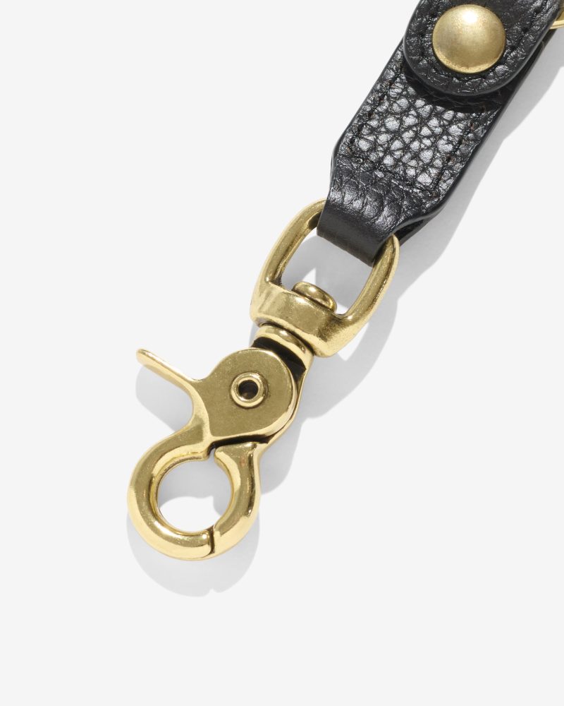 A300FW24 PEBBLED LEATHER KEY FOB 0010